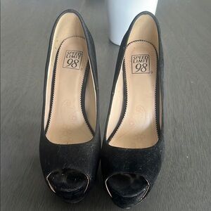 Speed Limit 98 Classic Black Peep Toe Heels